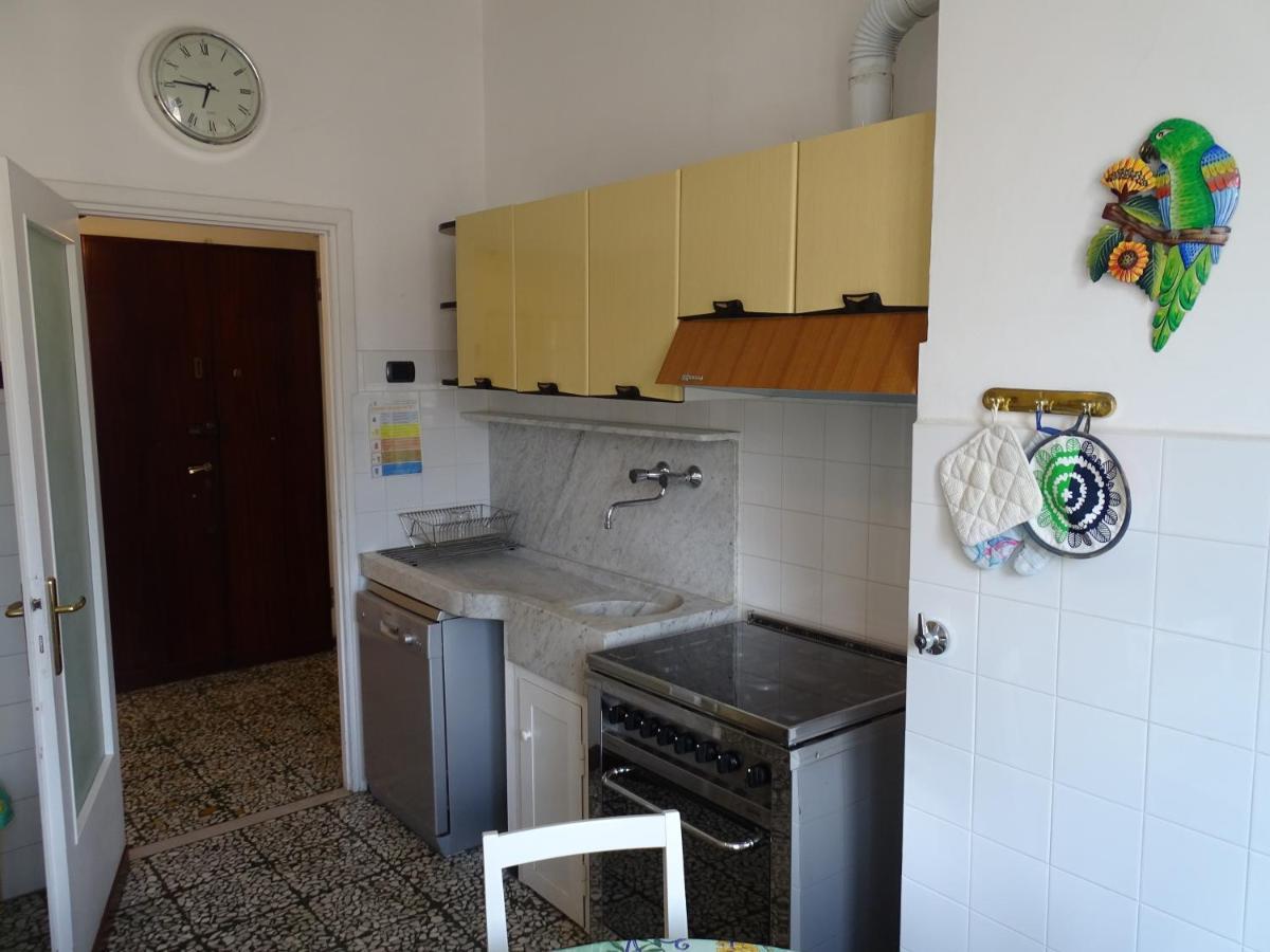 Appartamento Sunflower Levanto Luaran gambar