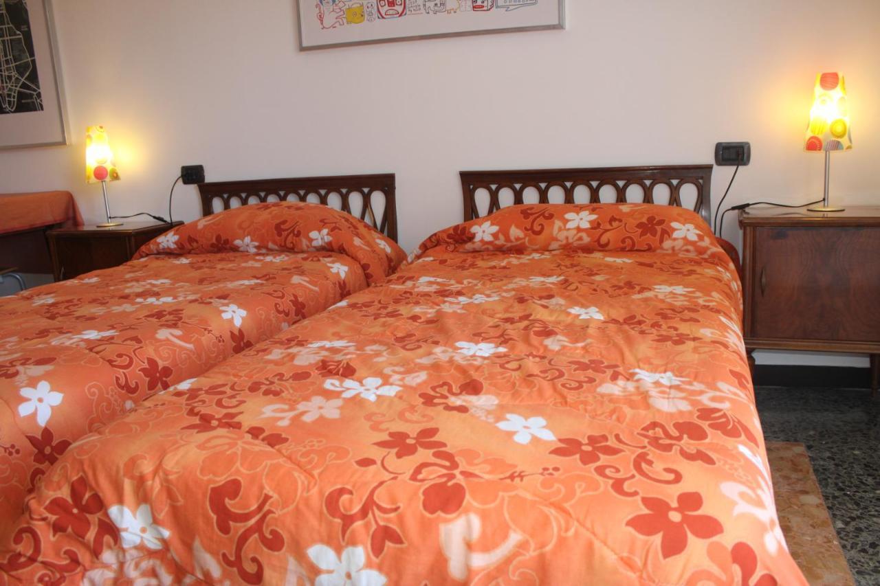 Appartamento Sunflower Levanto Luaran gambar